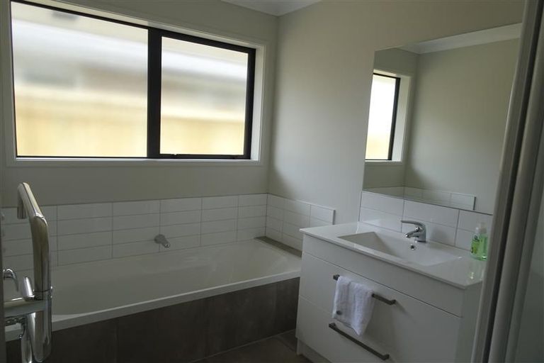 Photo of property in 6 Piata Street, Papamoa Beach, Papamoa, 3118