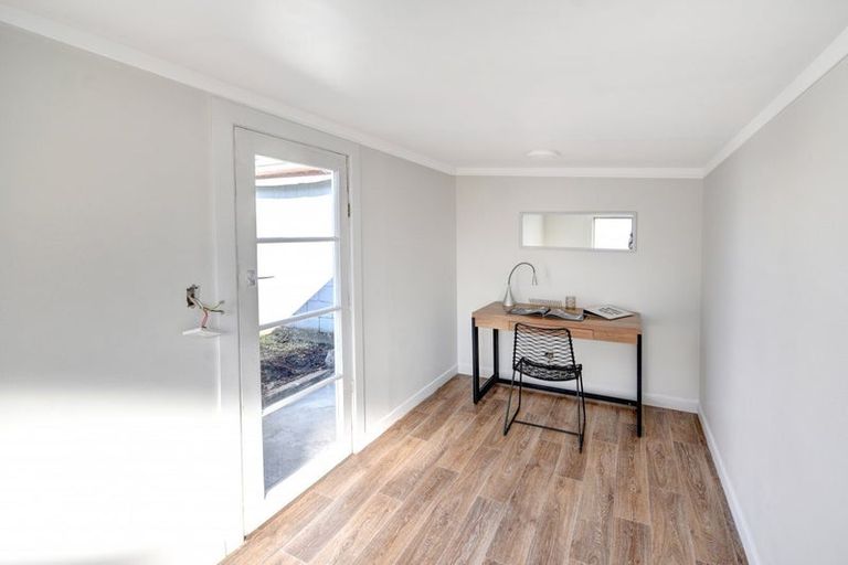 Photo of property in 76 Wesley Street, South Dunedin, Dunedin, 9012