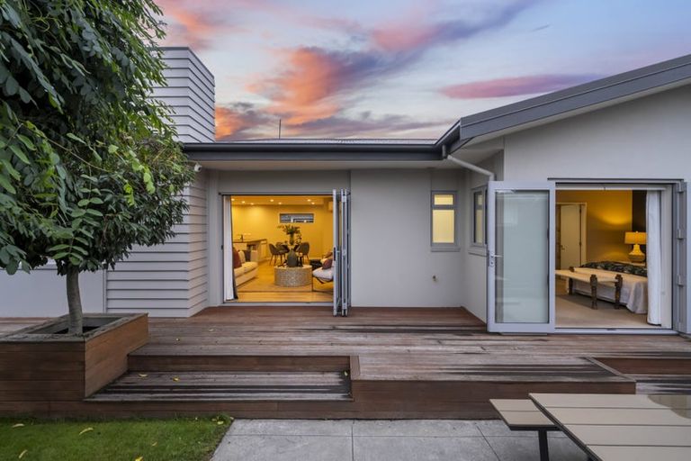 Photo of property in 29 Meadow Street, Papanui, Christchurch, 8052