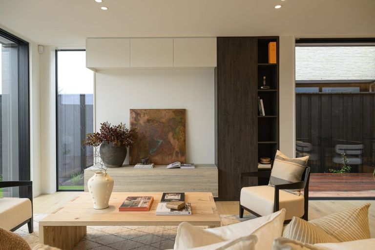 Photo of property in 30a Gracefield Avenue, Christchurch Central, Christchurch, 8013