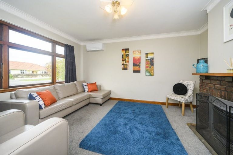 Photo of property in 25 Saint Johns Avenue, Palmerston North, 4414
