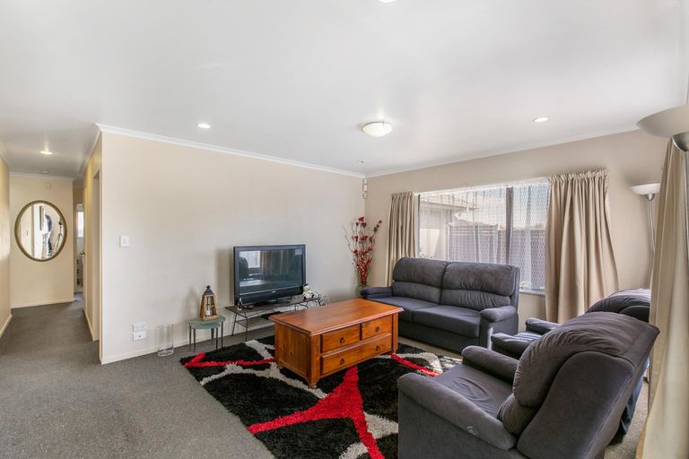 Photo of property in 4 Maadi Place, Papakura, 2110