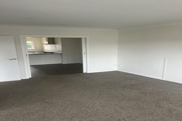 Photo of property in 12 Michelle Place, Mangere, Auckland, 2022