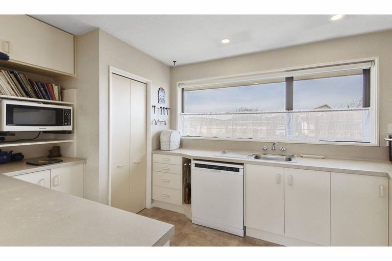 Photo of property in 1 Kinley Street, Rangiora, 7400