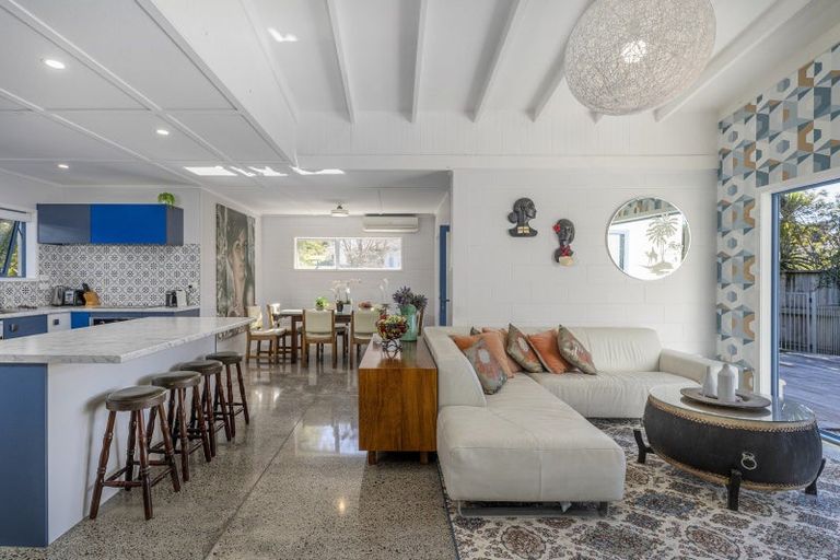 Photo of property in 93 Grange Road, Hahei, Whitianga, 3591