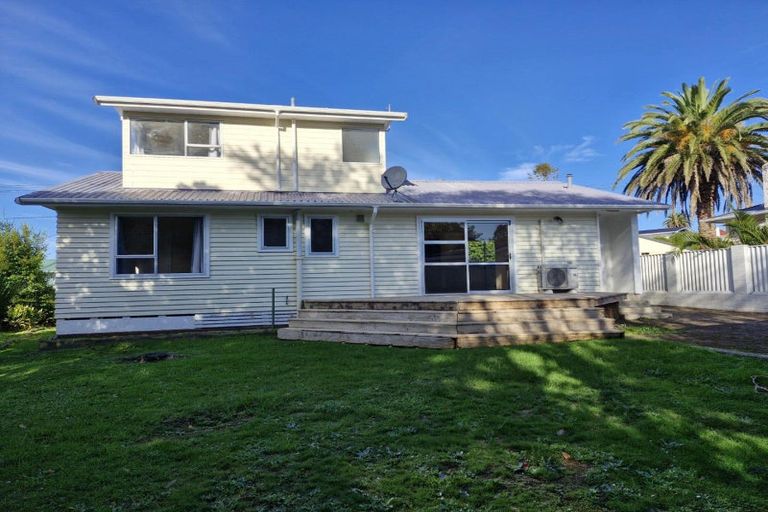 Photo of property in 35 Budleigh Street, Frankleigh Park, New Plymouth, 4310