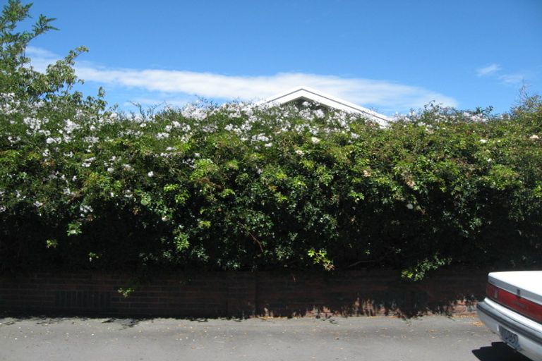 Photo of property in 28 Cornwall Street, St Albans, Christchurch, 8014