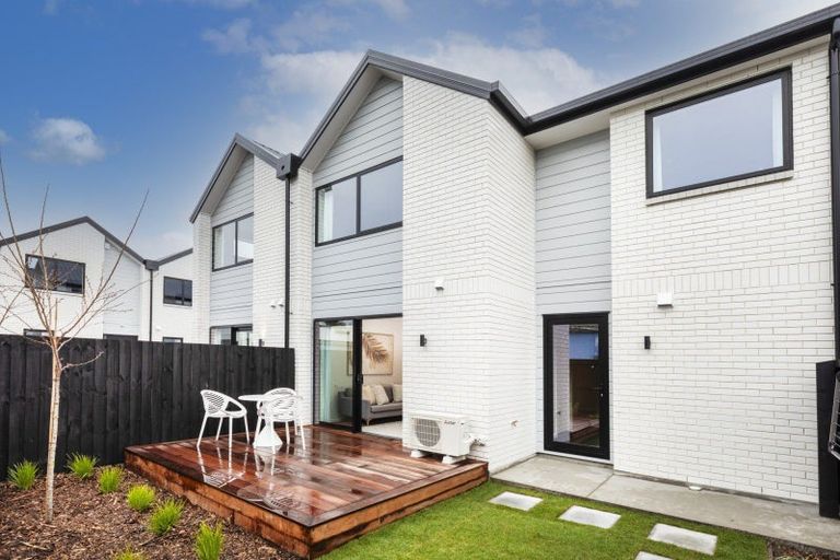 Photo of property in 35 Seymour Street, Hornby, Christchurch, 8042