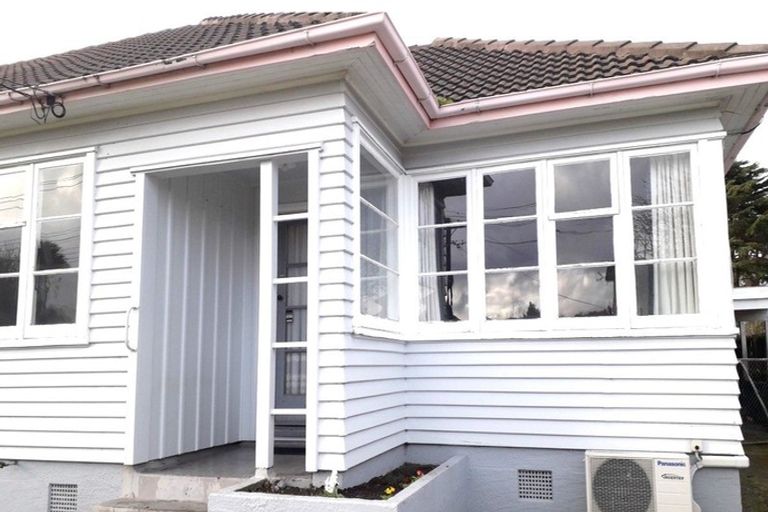 Photo of property in 35 Cumnor Terrace, Woolston, Christchurch, 8023