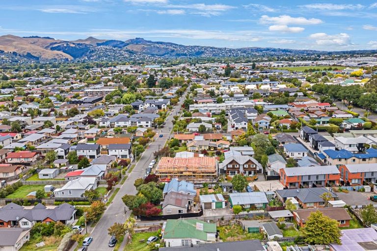 Photo of property in 91 Olliviers Road, Phillipstown, Christchurch, 8011