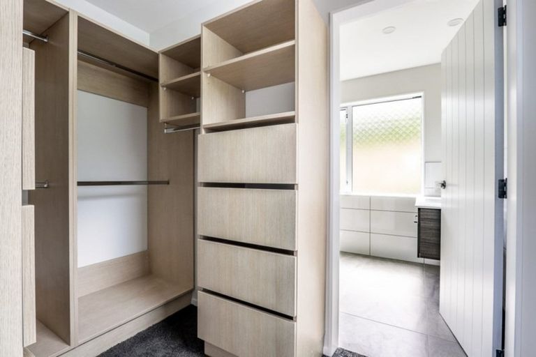 Photo of property in 103 Kakariki Grove, Waikanae, 5036