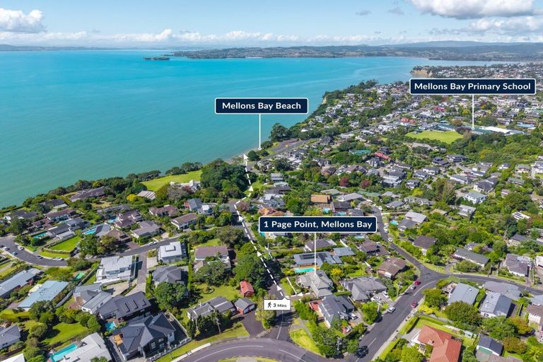 Photo of property in 1 Page Point, Mellons Bay, Auckland, 2014