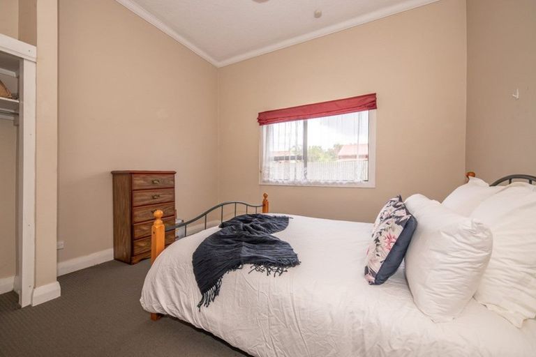 Photo of property in 63 Wakefield Street, Westport, 7825
