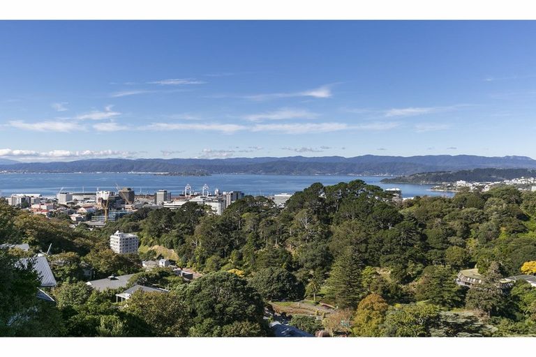 Photo of property in 36 Orangi Kaupapa Road, Northland, Wellington, 6012