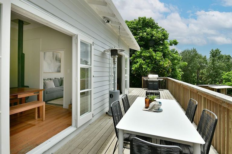 Photo of property in 687 Inland Road, Helensville, 0875