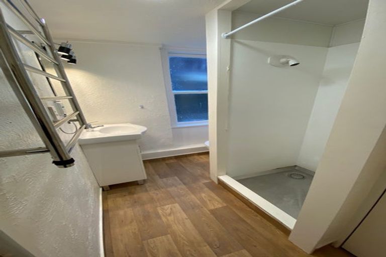 Photo of property in 327 Adelaide Road, Newtown, Wellington, 6021