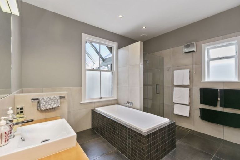 Photo of property in 39 Hanover Street, Wadestown, Wellington, 6012