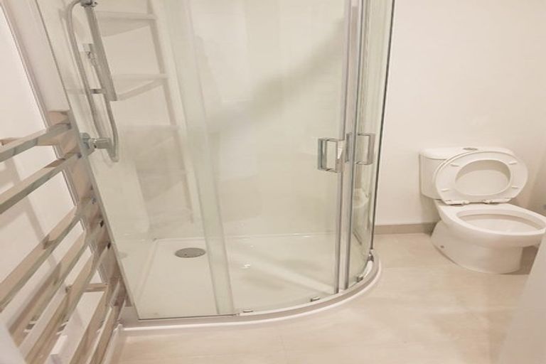 Photo of property in 14u4 Ruakiwi Road, Hamilton Lake, Hamilton, 3204