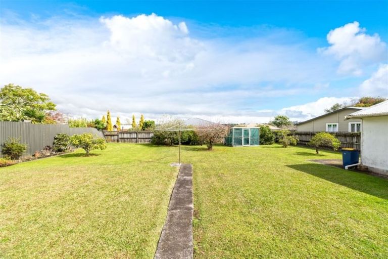 Photo of property in 676 Te Atatu Road, Te Atatu Peninsula, Auckland, 0610