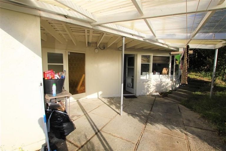Photo of property in 30 Japonica Drive, Beach Haven, Auckland, 0626