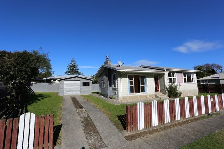 Photo of property in 5 Curie Place, Outer Kaiti, Gisborne, 4010
