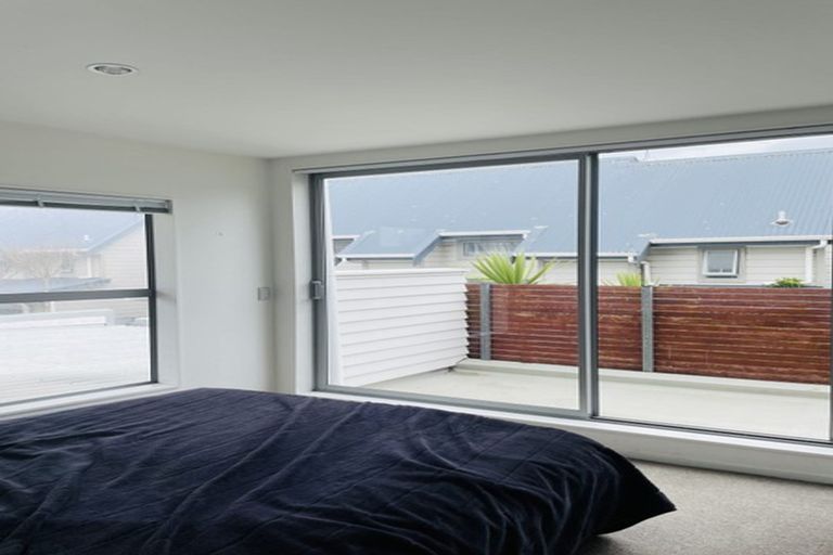 Photo of property in 63u2 Darlington Road, Miramar, Wellington, 6022