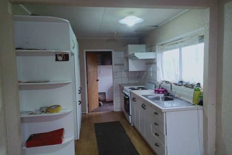 Photo of property in 26 Sandgate Avenue, Botany Downs, Auckland, 2010