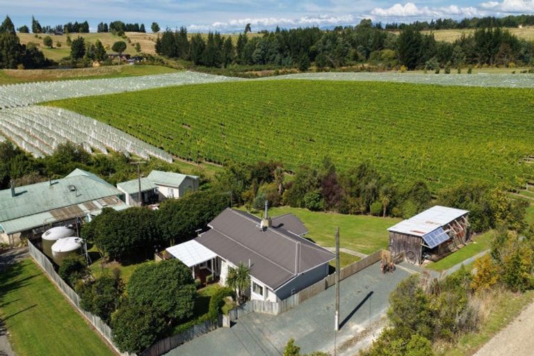 Photo of property in 71 Flett Road, Lower Moutere, Upper Moutere, 7175