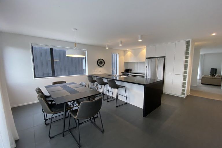 Photo of property in 24/104u Maupuia Road, Maupuia, Wellington, 6022