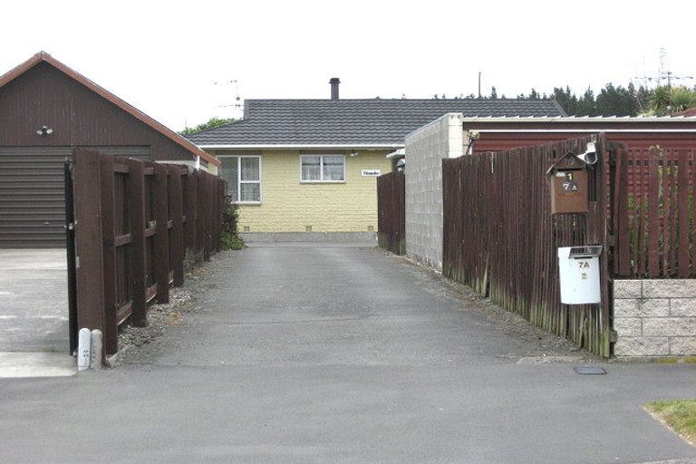 Photo of property in 7 Glen Place, Parklands, Christchurch, 8083