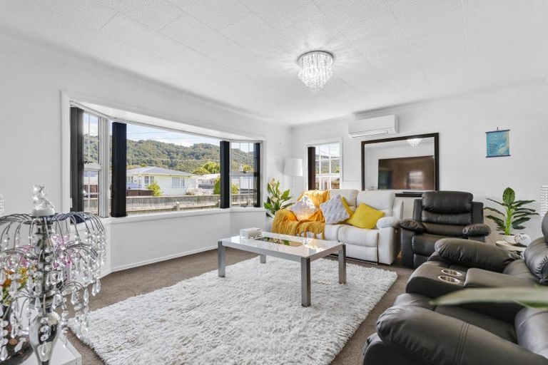 Photo of property in 8 Karamu Crescent, Wainuiomata, Lower Hutt, 5014