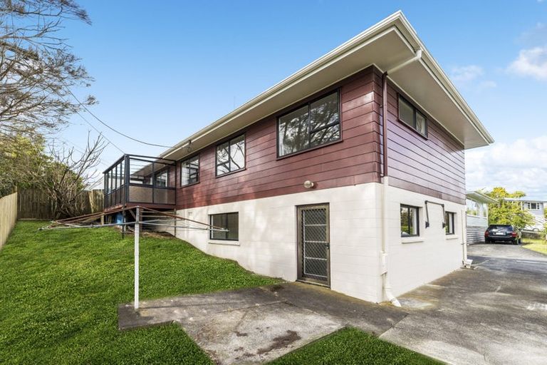 Photo of property in 1/19a Ribblesdale Road, Henderson, Auckland, 0612