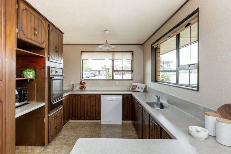 Photo of property in 60 Ngarimu Crescent, Taradale, Napier, 4112