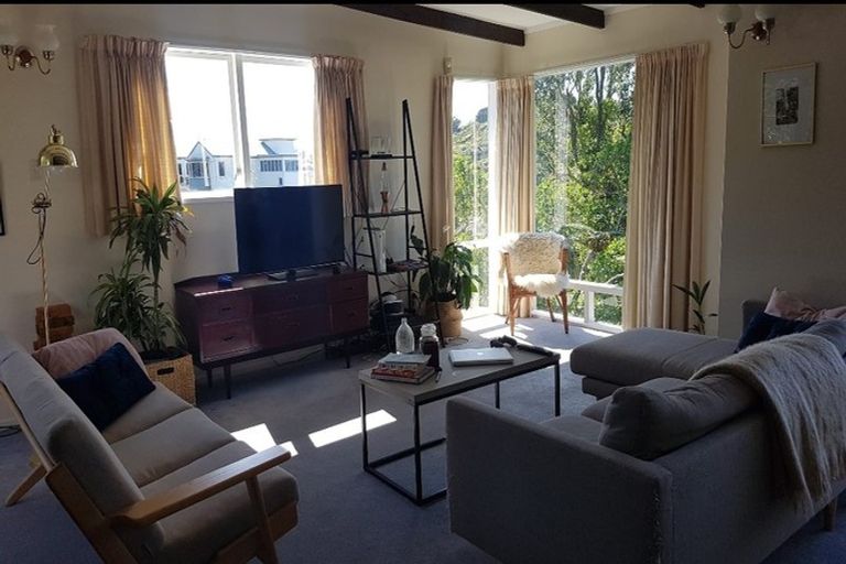 Photo of property in 3 Rajkot Terrace, Broadmeadows, Wellington, 6035