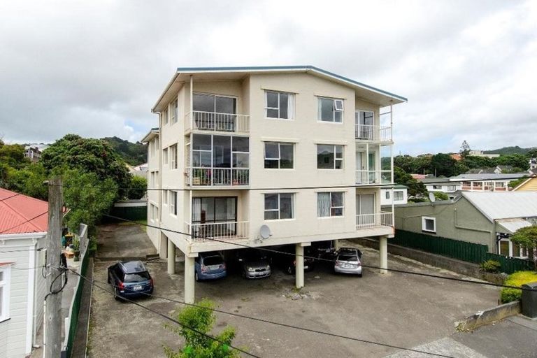 Photo of property in 26f4 Normanby Street, Newtown, Wellington, 6021