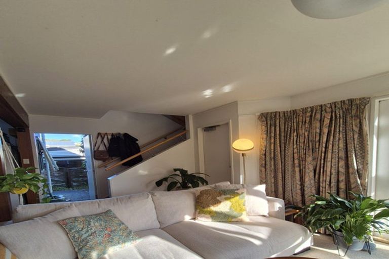 Photo of property in 34 Townsend Road, Miramar, Wellington, 6022