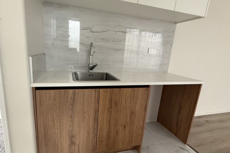 Photo of property in 28 Lime Hill Rise, Flat Bush, Auckland, 2019