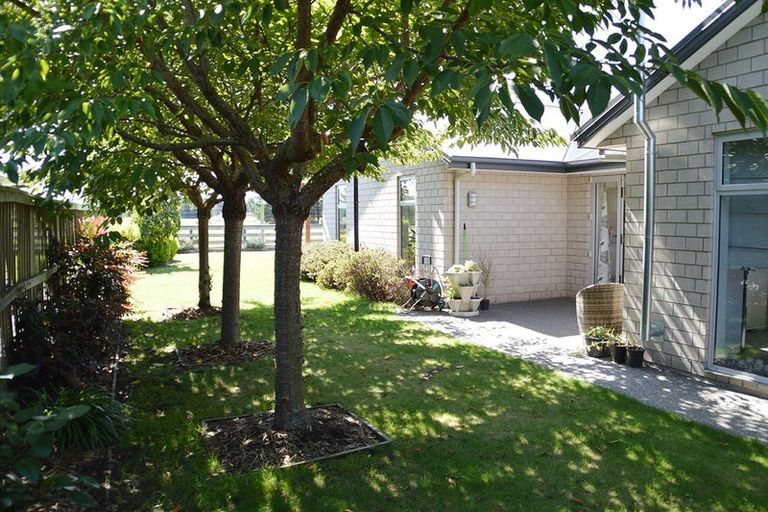Photo of property in 59 Huntingdon Drive, Rangiora, 7400