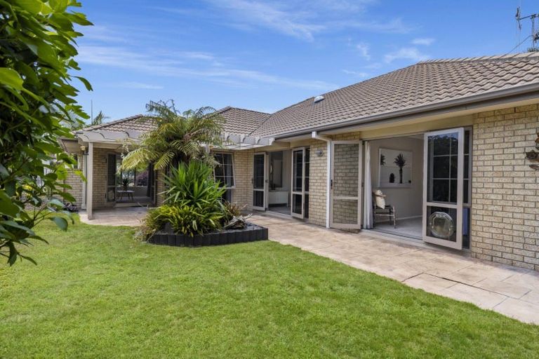 Photo of property in 18 Santa Monica Drive, Papamoa Beach, Papamoa, 3118