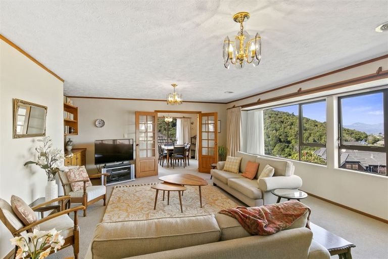 Photo of property in 14 Satara Crescent, Khandallah, Wellington, 6035