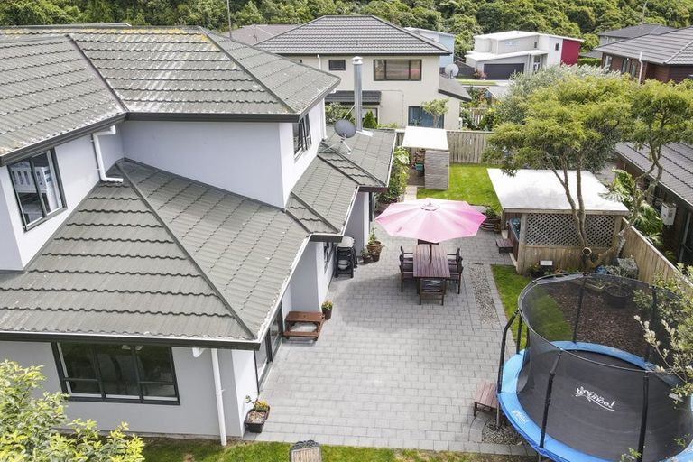 Photo of property in 203 Westchester Drive, Churton Park, Wellington, 6037