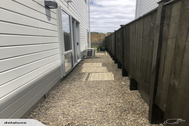 Photo of property in 40 Owen Chapman Drive, Red Beach, 0932