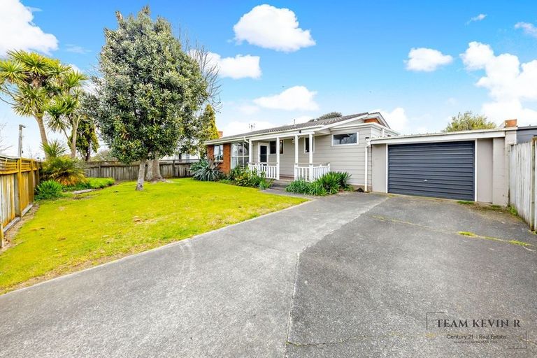 Photo of property in 64 Old Wairoa Road, Papakura, 2110