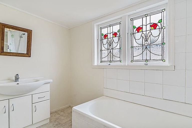 Photo of property in 25 Manuroa Road, Takanini, 2112