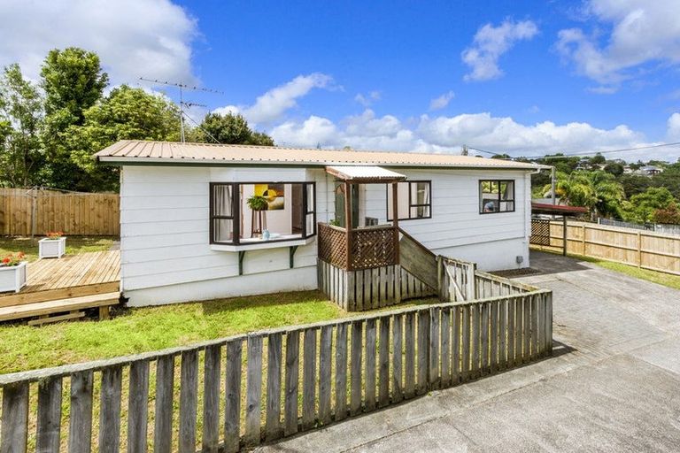 Photo of property in 1/65 Stanley Road, Glenfield, Auckland, 0629