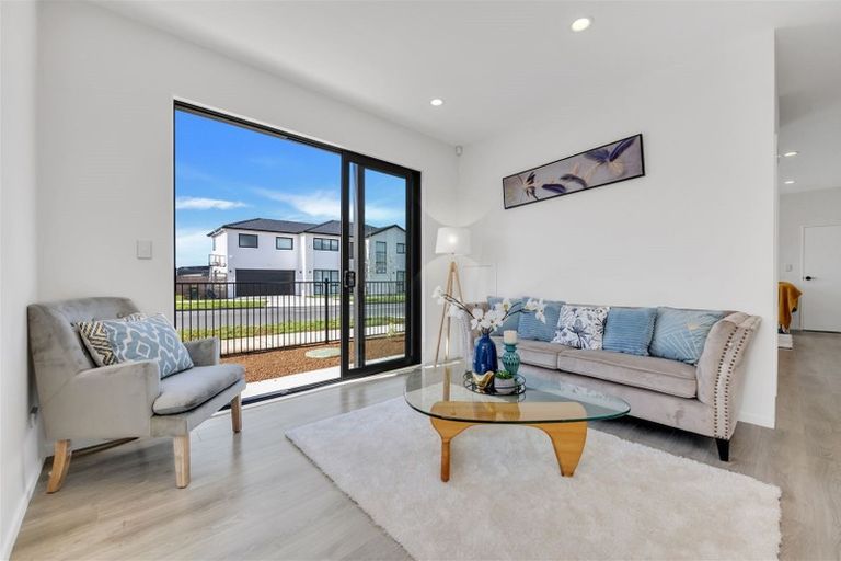 Photo of property in 57 Ksenia Drive, Flat Bush, Auckland, 2019