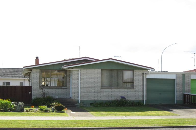 Photo of property in 2 Hikurangi Street, Whakatane, 3120