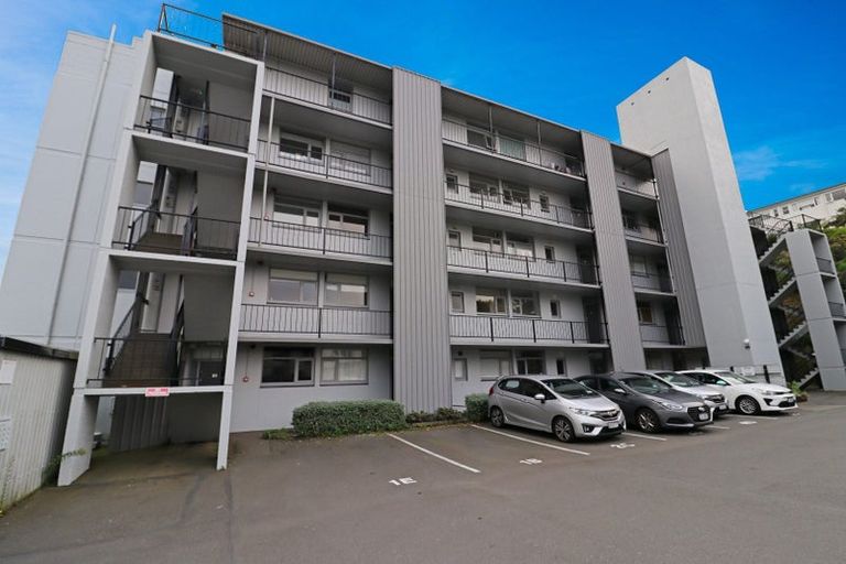 Photo of property in Manston Apartments, 3e/145 Ohiro Road, Brooklyn, Wellington, 6021
