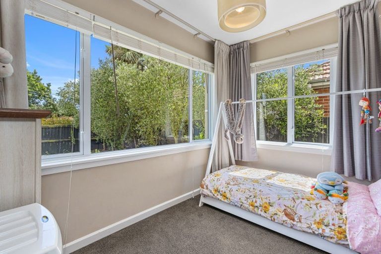 Photo of property in 89 Aorangi Road, Bryndwr, Christchurch, 8053