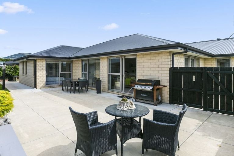 Photo of property in 48 Hagart-alexander Drive, Mosgiel, 9024